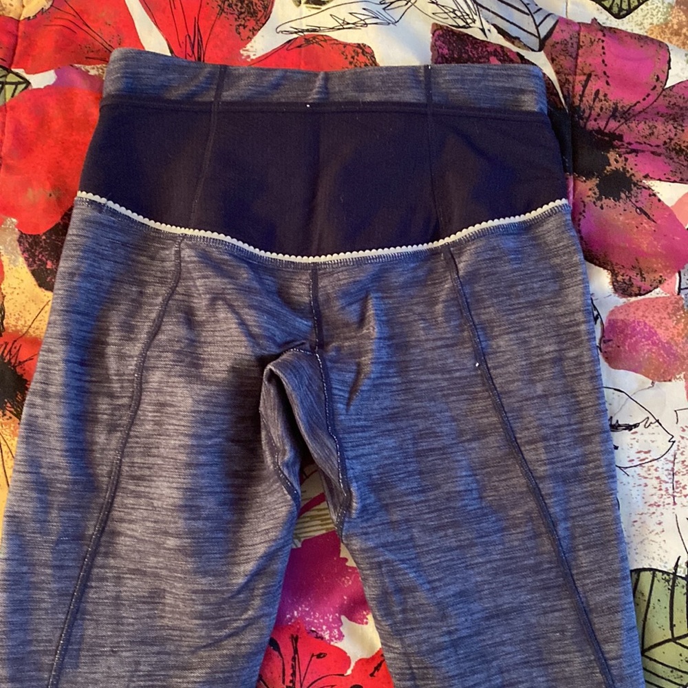 Lululemon Ride On Crop - Picture 4 of 11